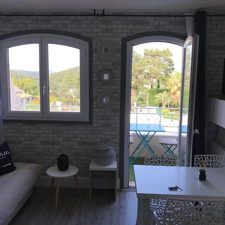 Les Issambres Superbe Studio Avec Terrasse Roquebrune-sur Argens Zewnętrze zdjęcie