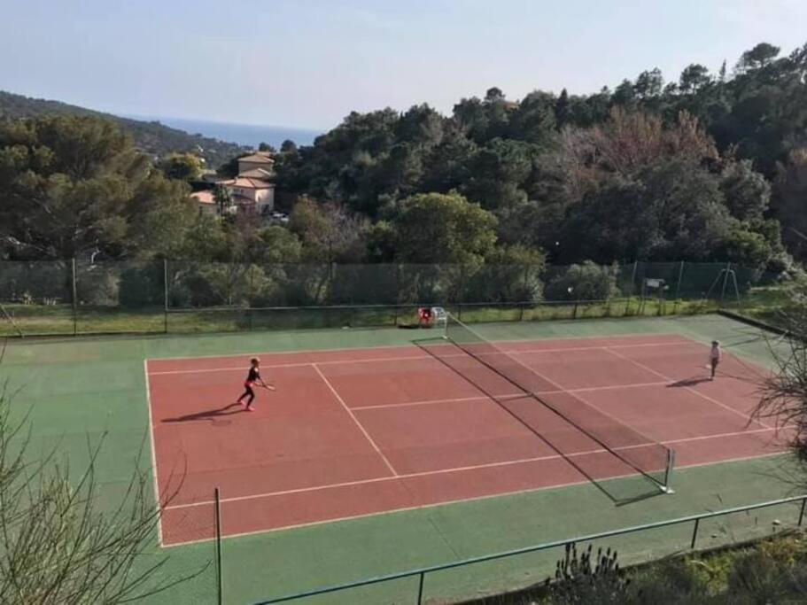 Les Issambres Superbe Studio Avec Terrasse Roquebrune-sur Argens Zewnętrze zdjęcie